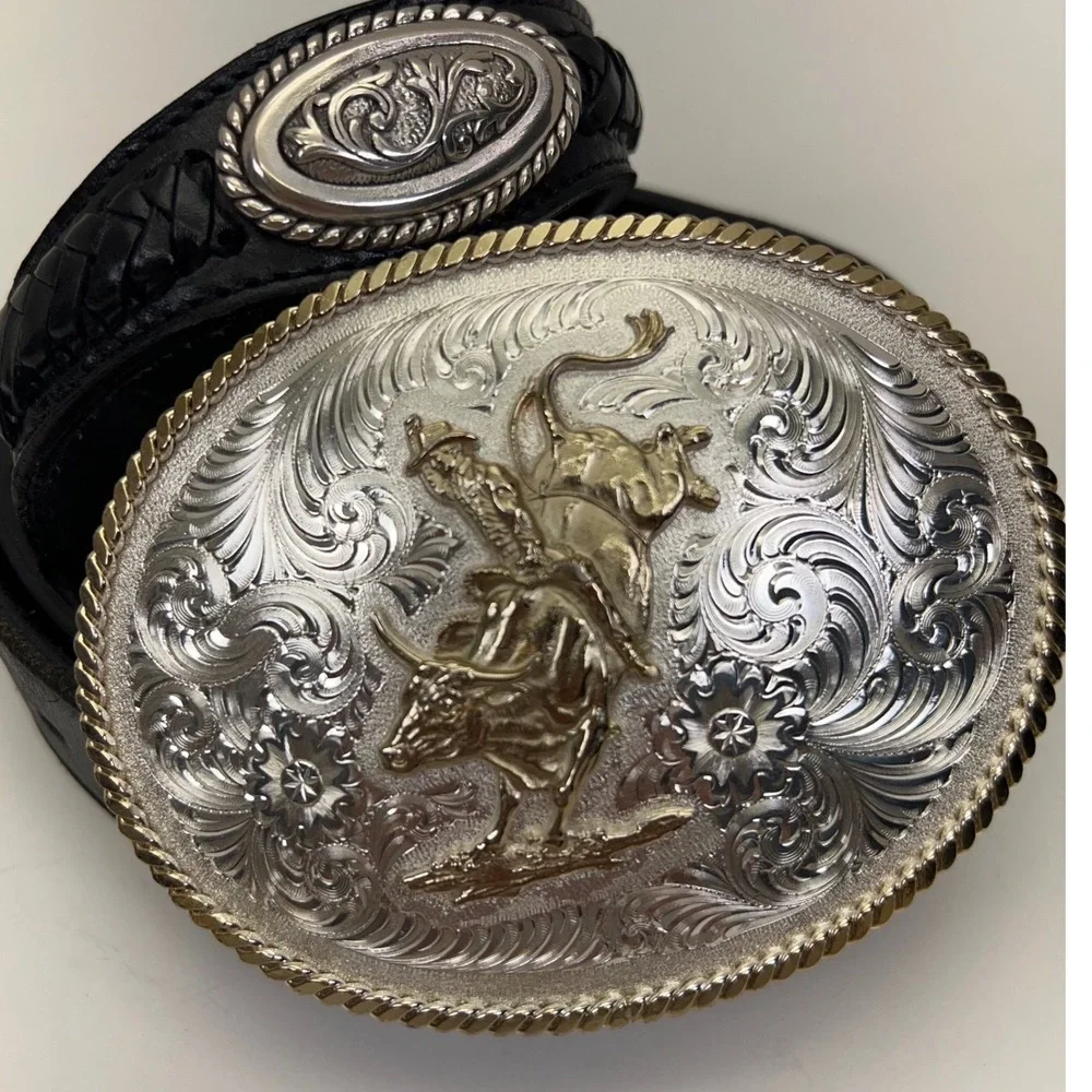 Montana Silversmiths Large Engraved Bullrider Buckle Wrangler Concho Belt Men 36